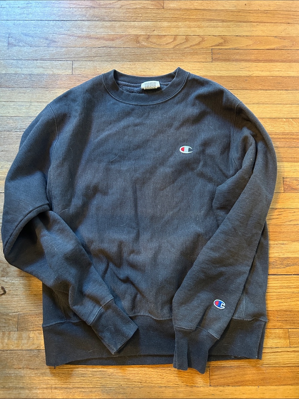 Champion Men's Dark Gray Crewneck Sweatshirt. Size medium